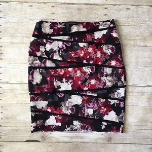 NWT WHBM Pink Floral Tiered Career Pencil Skirt